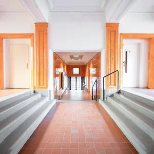 Orange Glow Boutique #47 By Goodnite Cz - City Brno